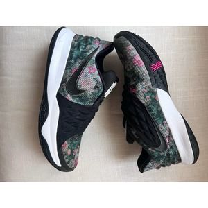 Vintage 2018 Nike Kyrie Low EP ‘Floral’ sneaker size 10 mens